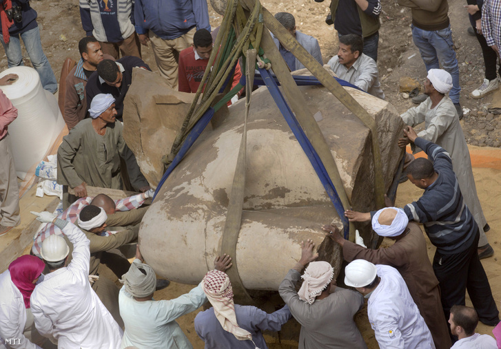 Különleges óriásszoborra bukkantak Egyiptomban