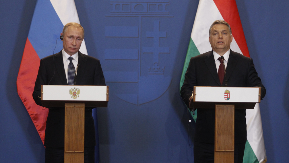 Orbán: oroszellenes politika vált divattá