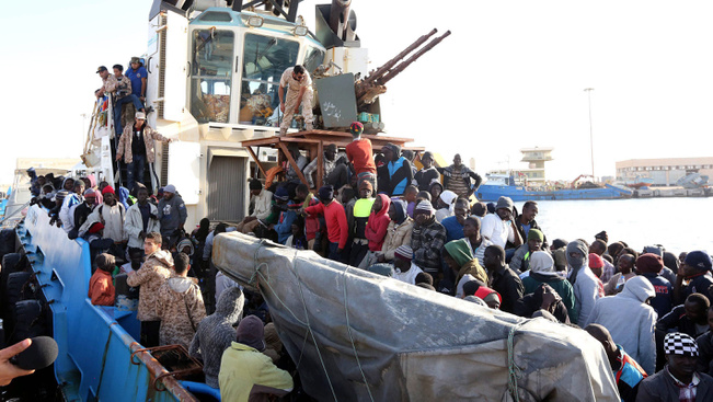 Líbia lezárta partjait a külföldi mentőhajók előtt