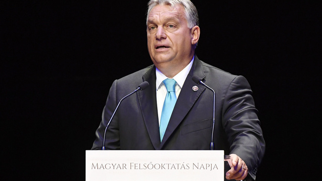 Orbán Viktor nehéz jövőt vázolt a diákoknak