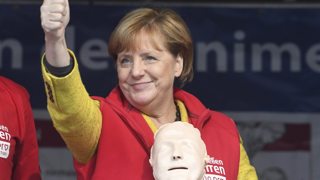 Angela Merkelt a királykobrája is segítette a választás előtt