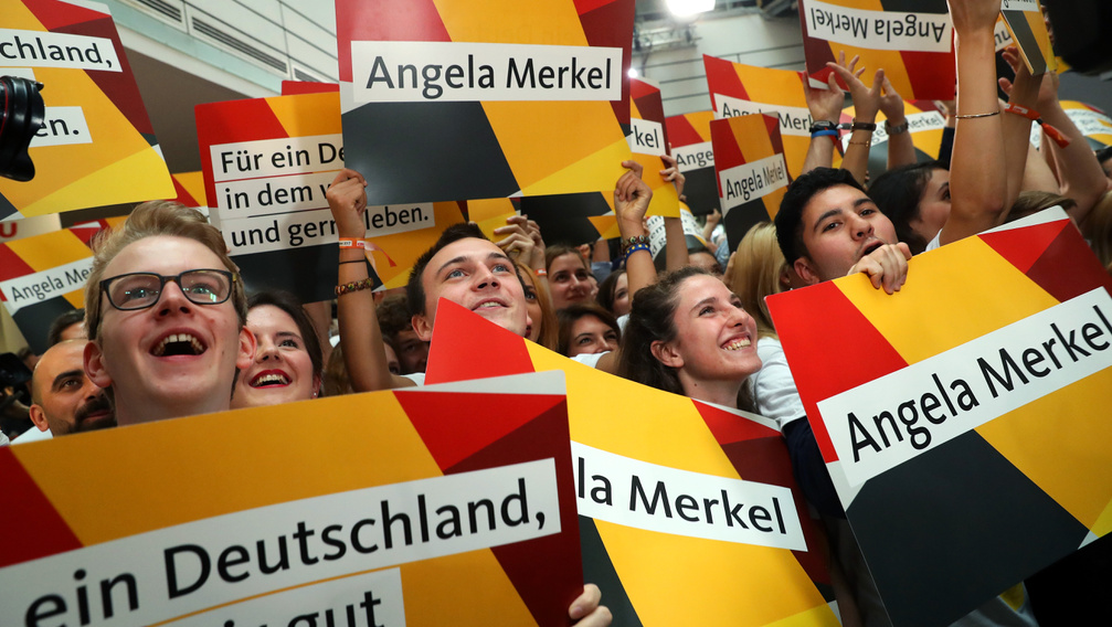 Rendkívüli kihívásokra számít Merkel