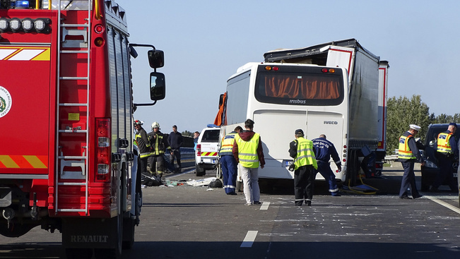 Újabb információk és fotó a szörnyű, M5-ösön történt balesetről