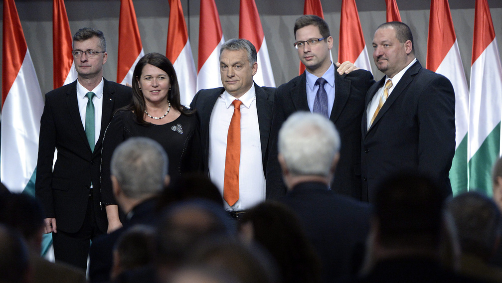 Nőtt a Fidesz támogatottsága, de a kormányváltást akarók többségben vannak