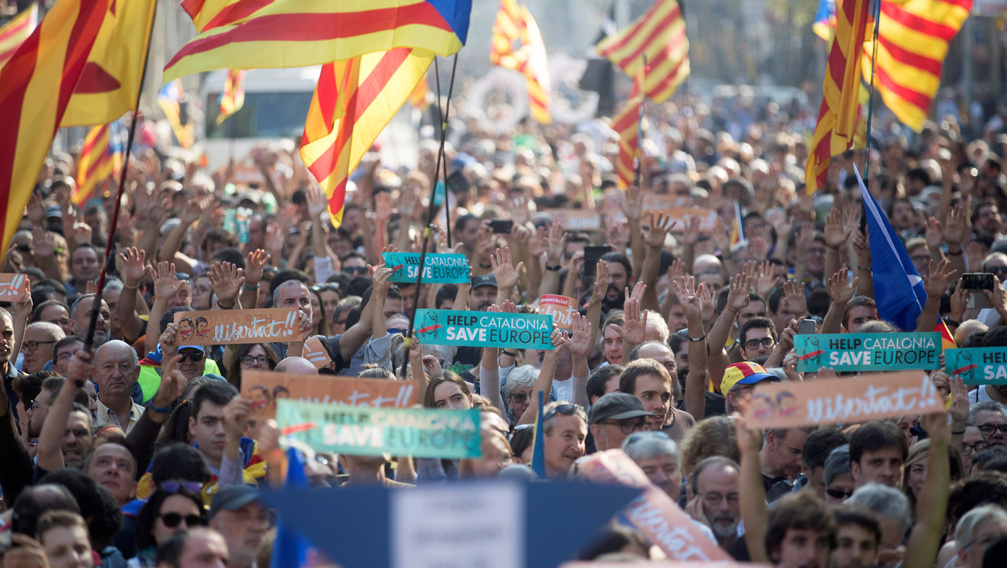 Megszavazták a katalán függetlenséget