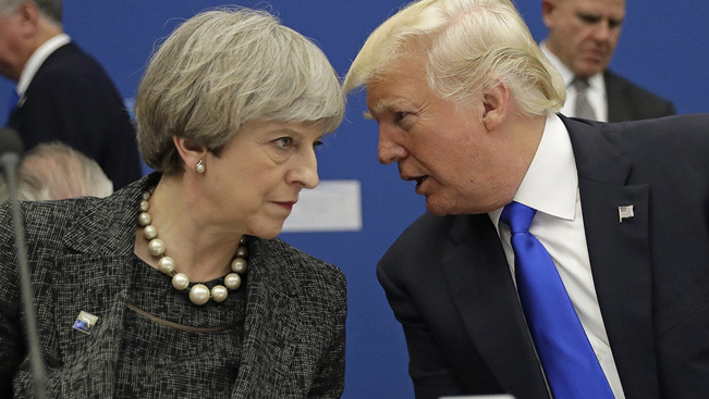 A példátlan diplomáciai csörték után így alakul Theresa May és Donald Trump viszonya