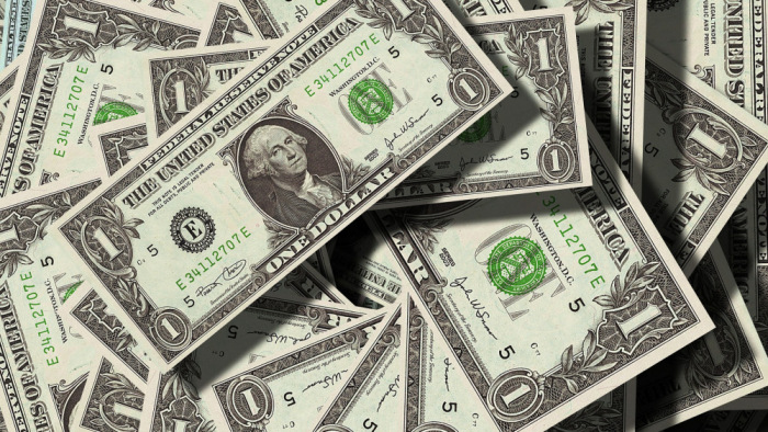 Elemző: a dollár gyengülése tovább erősítheti a forintot