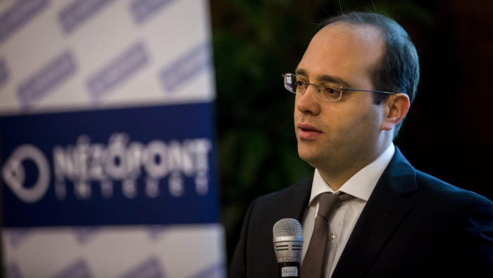 Mráz Ágoston Sámuel: az ellenzéktől függhet az itthoni politikai hangulat