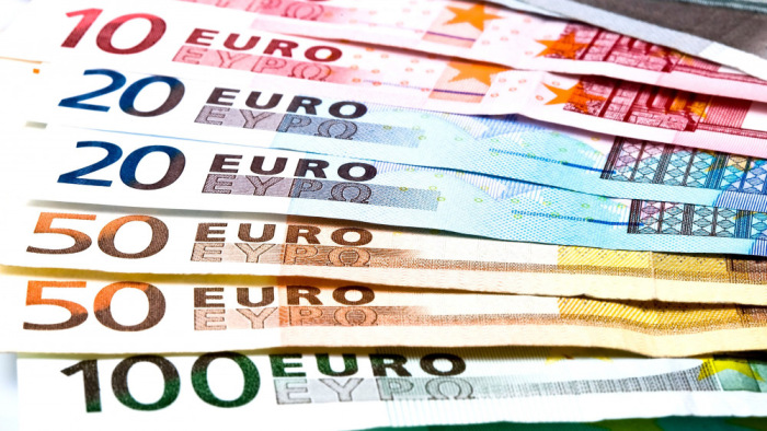 EB: 150 milliárd eurótól esnek el az unió tagállamai