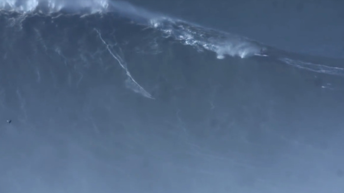Lélegzetelállító videó a szörfös világcsúcsról