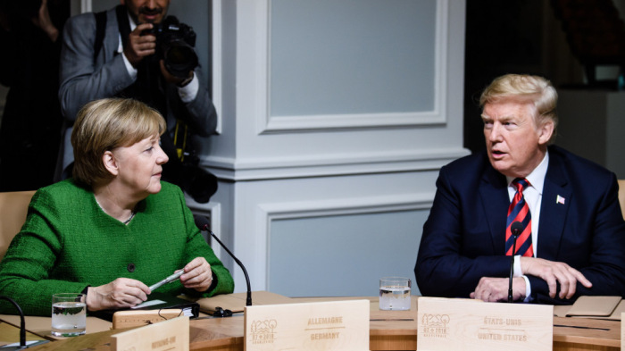 A német kormány a háttérben szervezkedik Trump kiszámíthatatlan politikája ellen