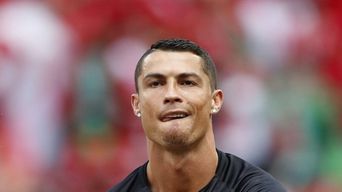 Ronaldo igazi kecskeszakállal üzen Messinek