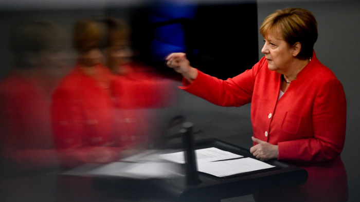 Merkel: rendet kell teremteni