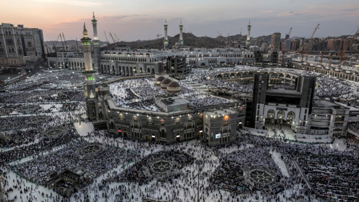 Nem könnyű megvédeni a mekkai zarándokokat a radikálisoktól