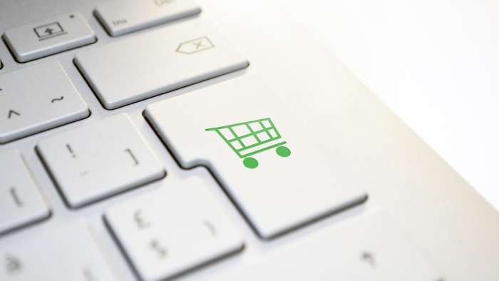 Így fizet online vásárláskor a magyar