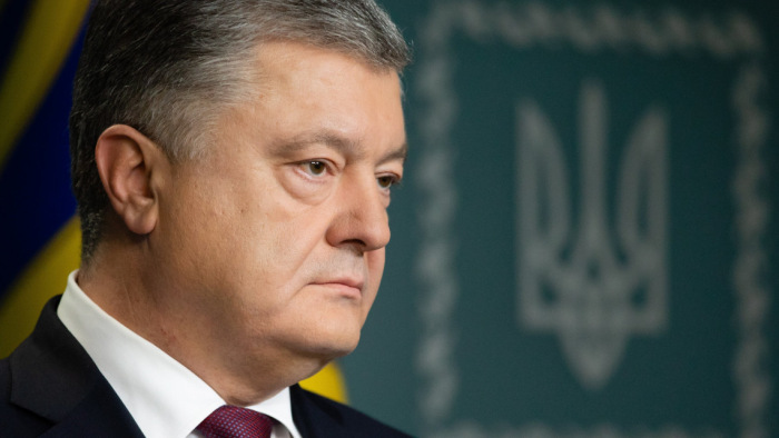 Élő tévéadásban rendezett botrányt Petro Porosenko volt ukrán elnök - videó