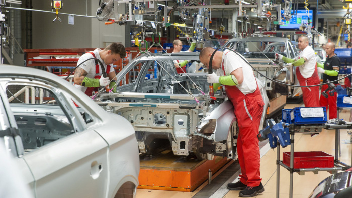 Az Audi Hungária több ezer dolgozója lépett sztrájkba