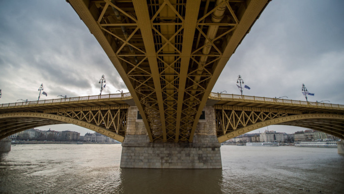 Durván megemelkedik csütörtökre a Duna vízszintje Budapestnél