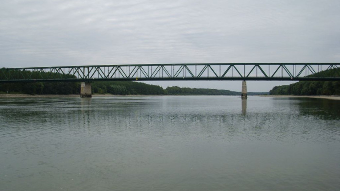 Katasztrofális állapotban van egy fontos Duna-híd