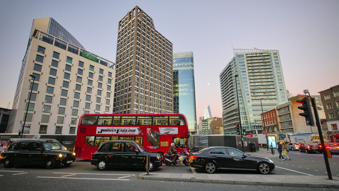 Újabb sarcot vetett ki az autósokra London polgármestere a tiszta levegőért