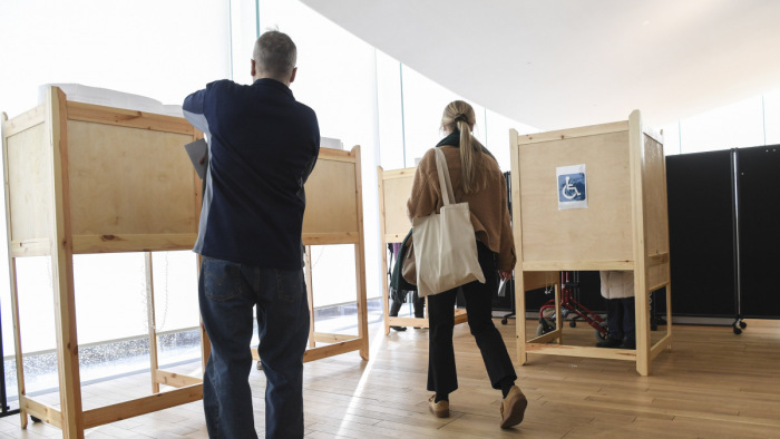Adóemeléssel kampányol a legesélyesebb - választások Finnországban