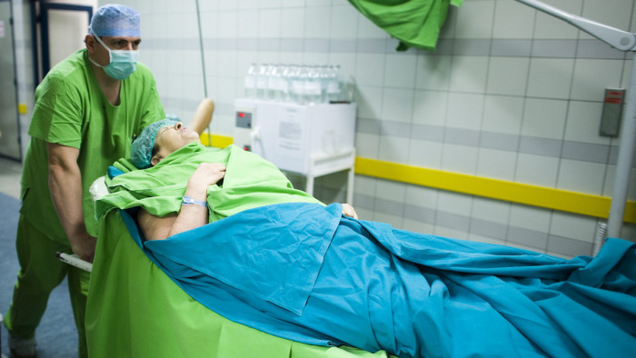 Akár 110 szakembert is fel tudna venni a győri Petz-kórház