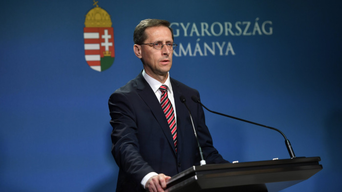 Magyarország 2022-re készen fog állni az euró bevezetésére - hetilapszemle