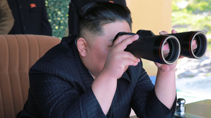 A szomszédból látszik, ahogy Észak-Korea rakétákat tesztel