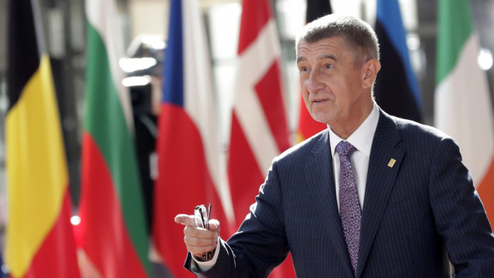Kiszivárgott az EU-jelentés a cseh kormányfő összeférhetetlenségi helyzetéről