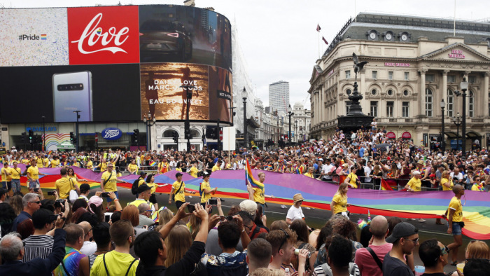 Másfél millióan vettek részt a London Pride-on