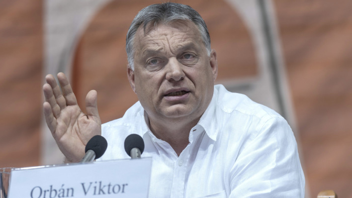 Orbán Viktor: merjünk magyarok lenni