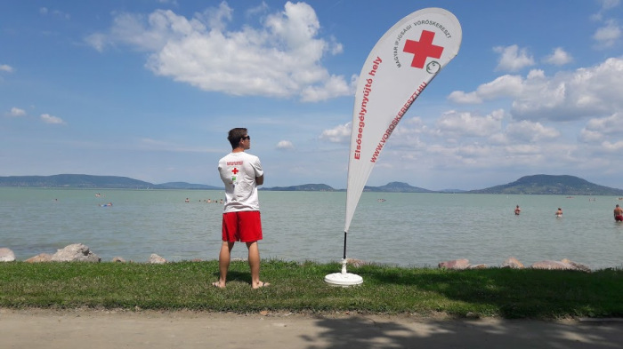 A kagylók adták a legtöbb munkát a Vöröskeresztnek a Balatonnál