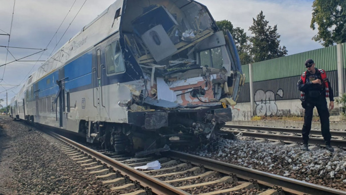 Durva videó: vonat és kamion ütközését rögzítette a kamera