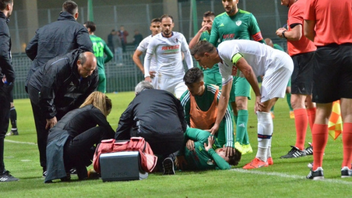 Túl nagy a kockázat, megműteni sem merik a súlyosan sérült győri focistát