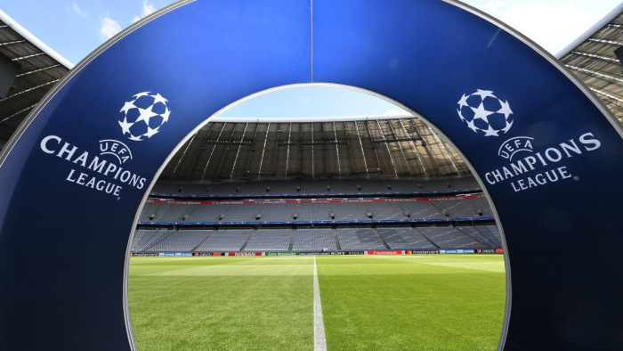 Az UEFA a lovak közé dobta a gyeplőt: januárig bármikor lehetnek csoportmeccsek