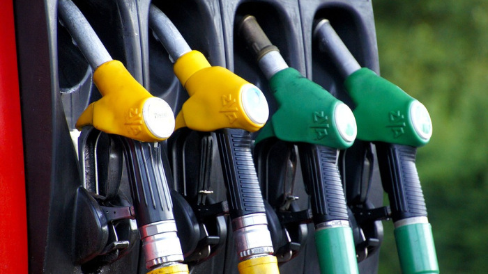 Váratlan változás a hazai benzinkutakon