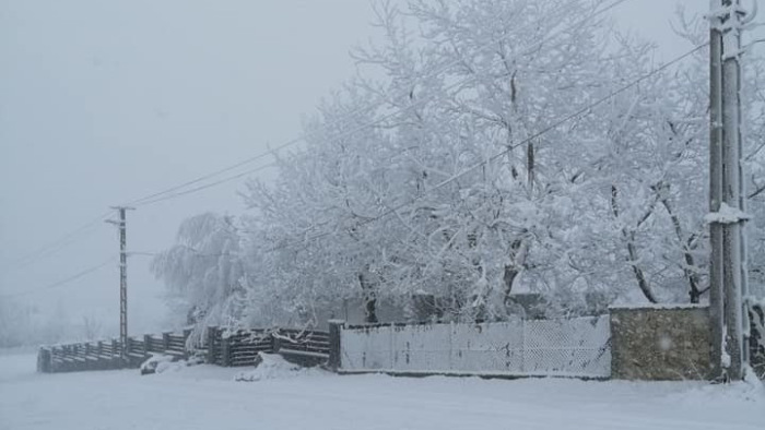 Van egy magyar falu, ahol egész télen havasak az utcák