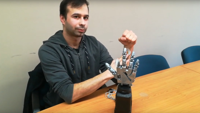 Őrület, micsoda robotokat alkot egy szolnoki fiatal - videó