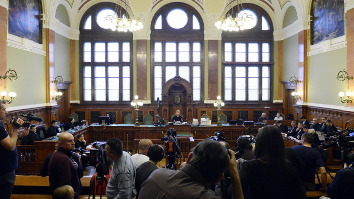 Rendkívüli intézkedések a magyar bíróságokon