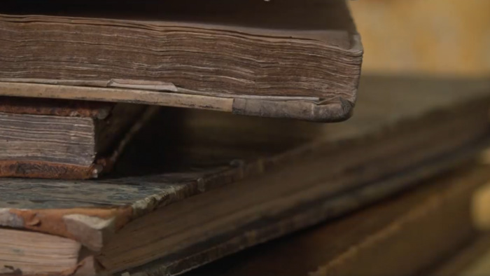 Több száz éves könyvritkaságokat kap vissza az Operaház - videó