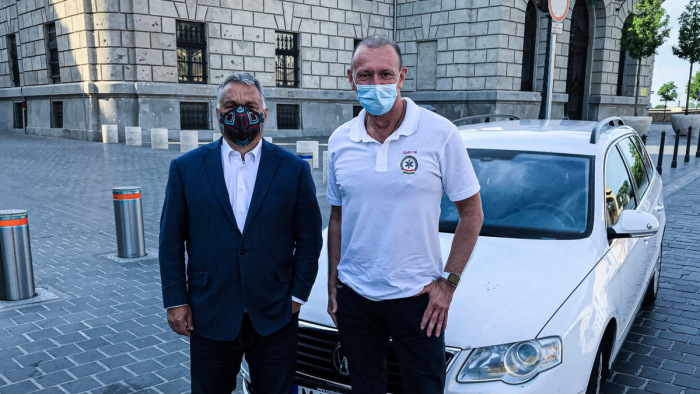 Egy sztár megautóztatta Orbán Viktort