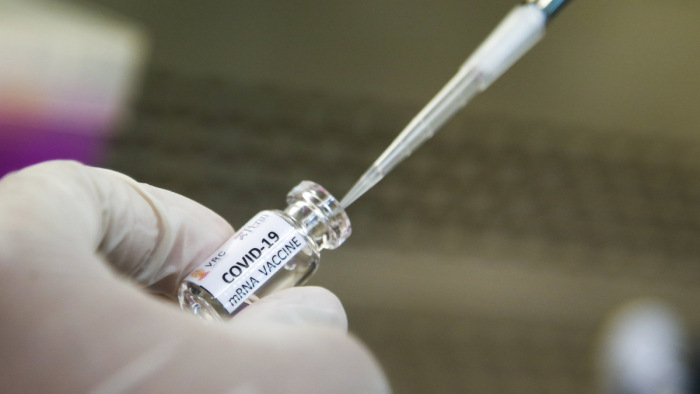 A koronavírus-járvány összes csütörtöki híre egy helyen