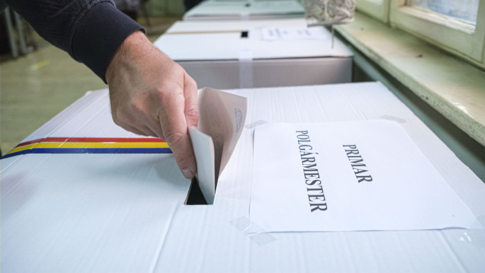 Már zajlik a romániai parlamenti választás - Magyarországon
