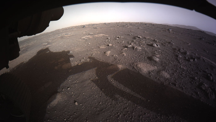 Már színes képeket küld a Marsról a Perseverance – fotók