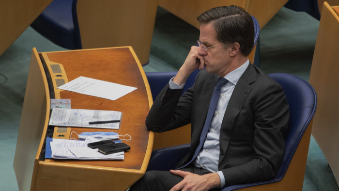 Csökken a holland koalíciós pártok támogatottsága