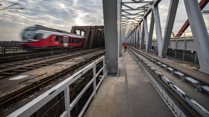 Megindulhat a forgalom az új budapesti Duna-hídon