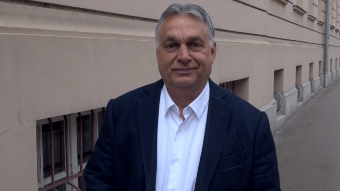 Orbán Viktor bejelentést tett Brüsszelben - videó