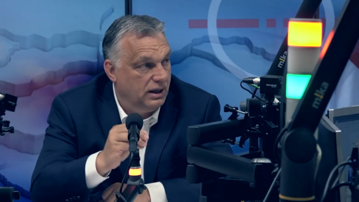 Orbán Viktor: most ugrik a majom a vízbe