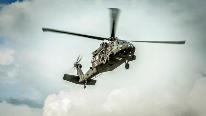 Figyelmeztet a honvédség: katonai helikopterek landolnak Budapesten