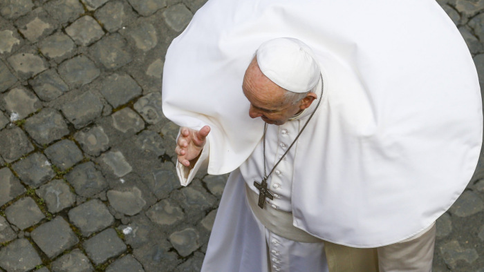 Ferenc pápa is üzent Áder Jánosnak
